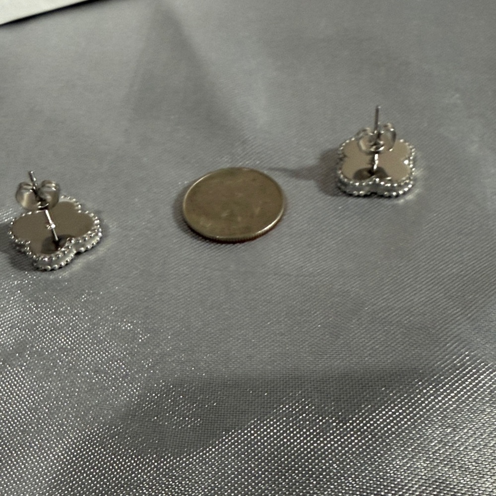 Chic Black Clover Stud Earrings - image 3